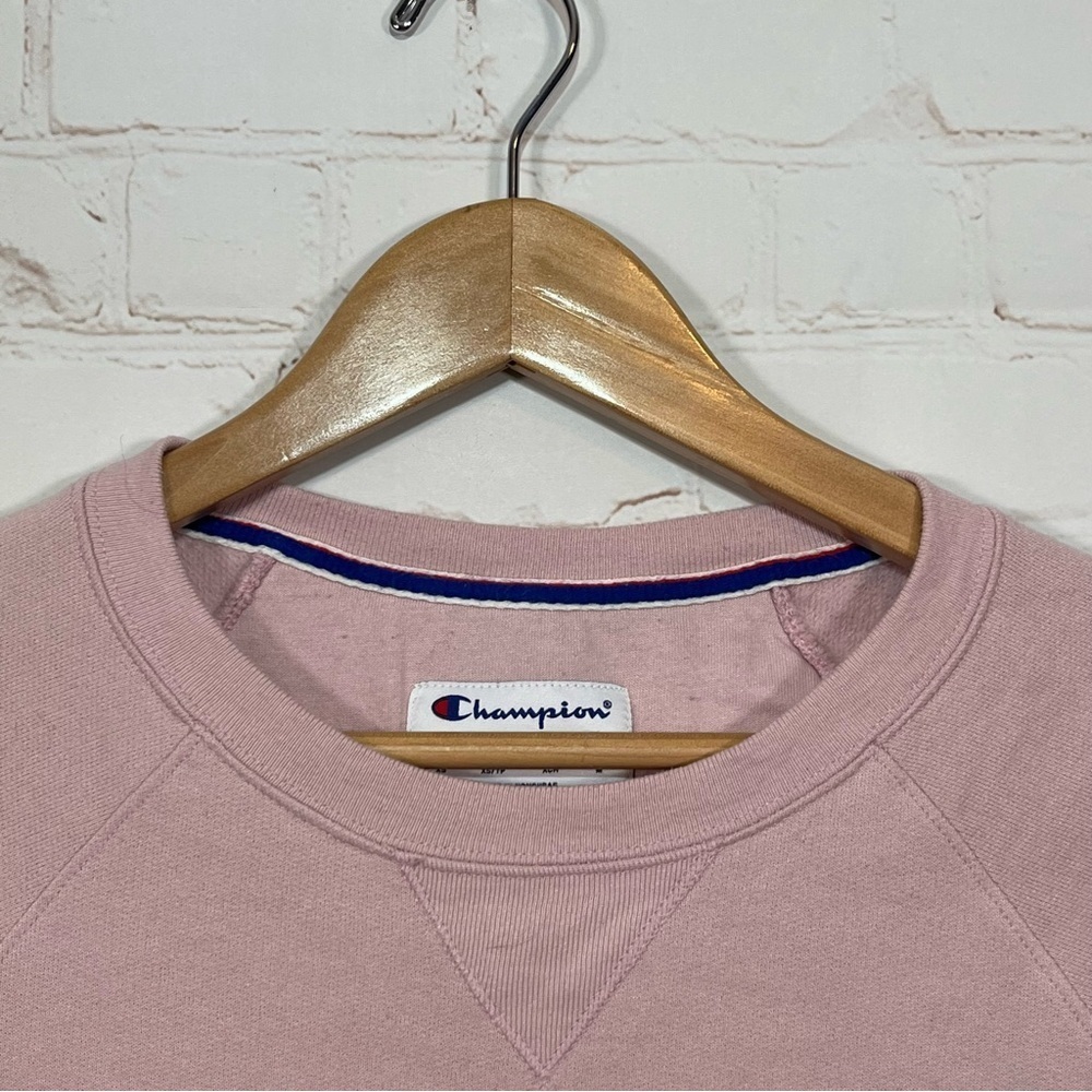 Champion Sweatshirt Womens XS Purple Crew Neck Long Sleeve Embroidered - Picture 2 of 8